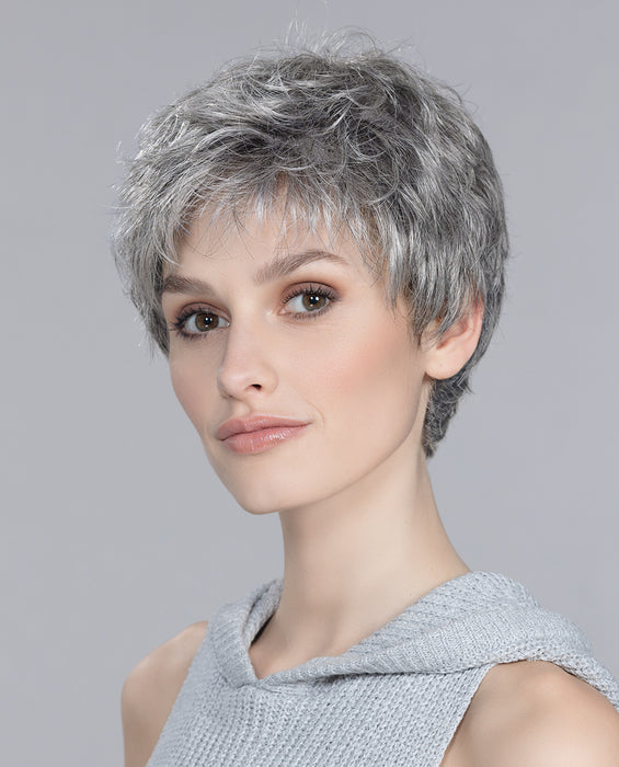 Foxy Small by Ellen Wille • Hairpower Collection