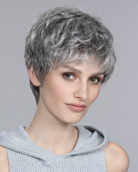 Foxy Small by Ellen Wille • Hairpower Collection