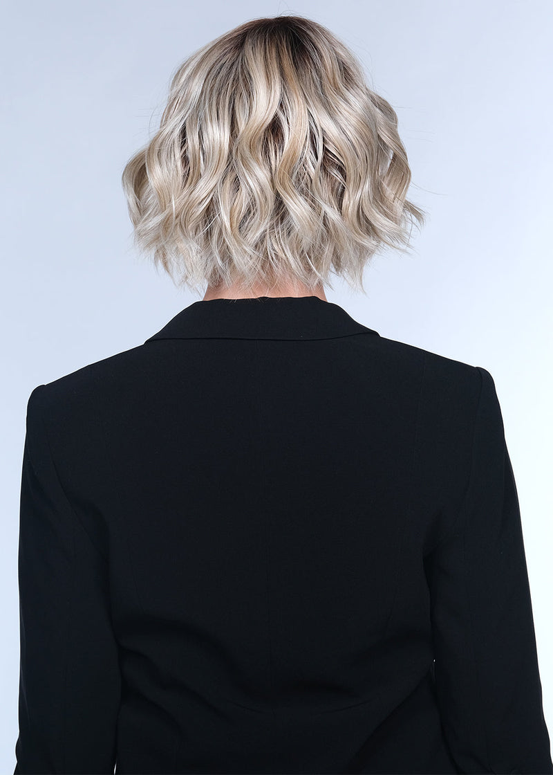 CAPPUCCINO WITH CHERRY • 4HL 350 ••• Blend of dark brown & deep brown with highlights of red mahogany & chocolate cherry