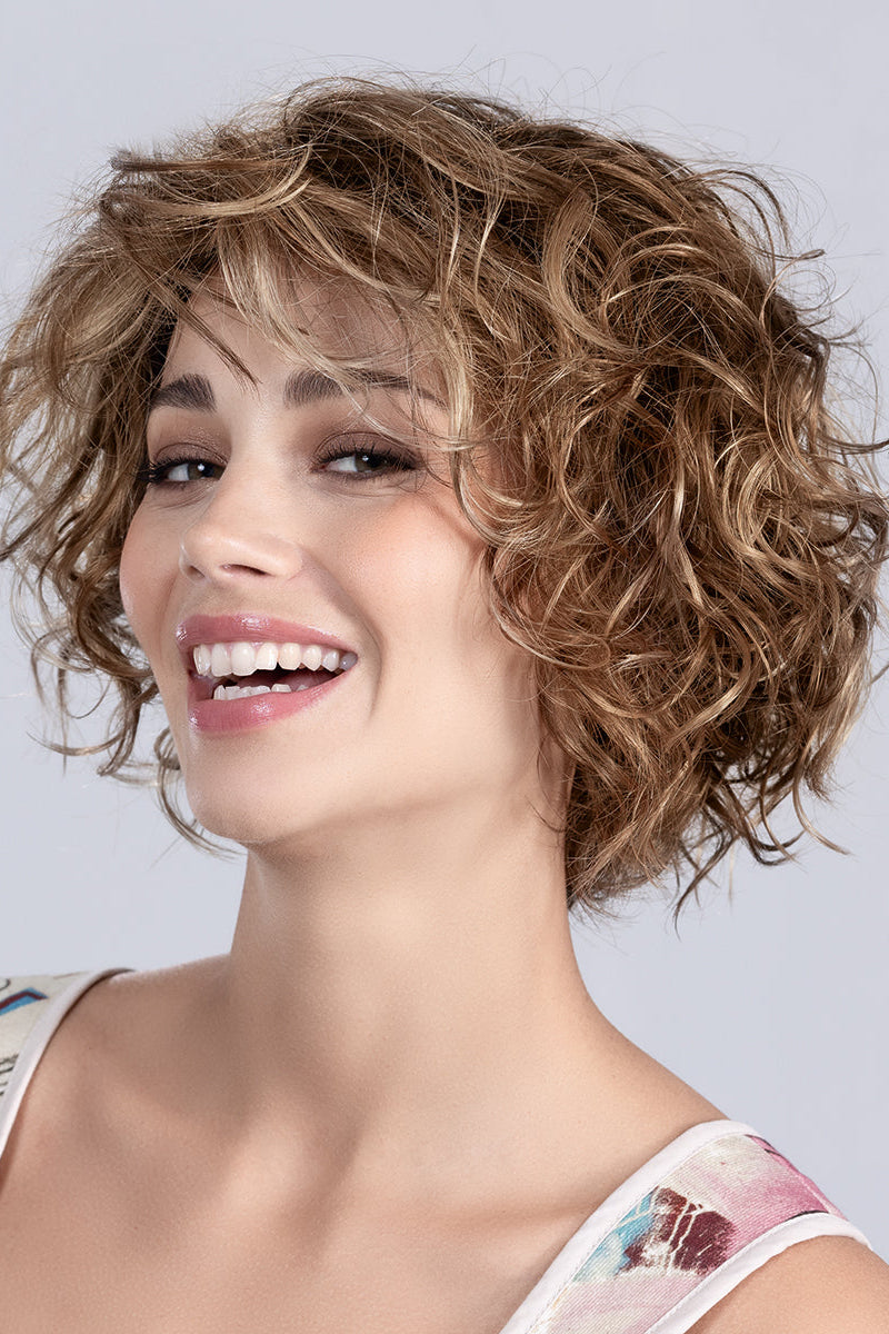 Movie Star by Ellen Wille • Perucci Collection