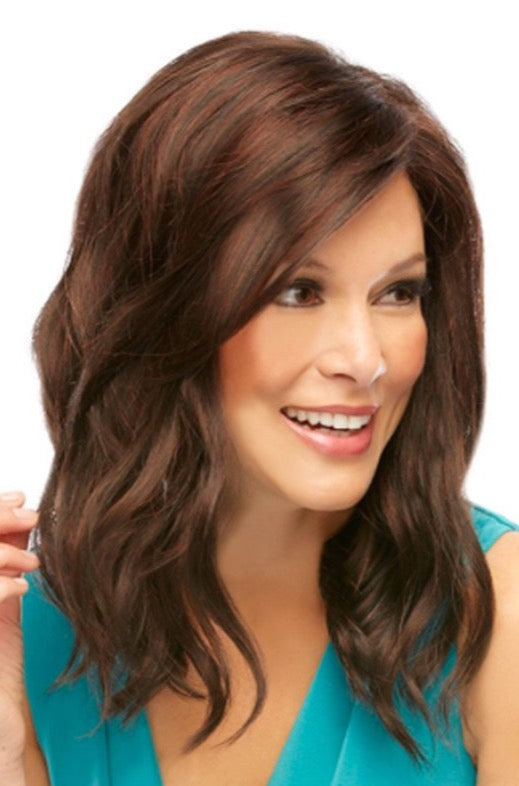 22F16s8 • VENICE BLONDE | Light Ash Blonde & Light Natural Blonde Blend Shaded with Med Brown