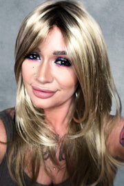 S14-26/88RO • SUNSHINE | Medium brunette roots fading to warm, honey blonde ends - ombré