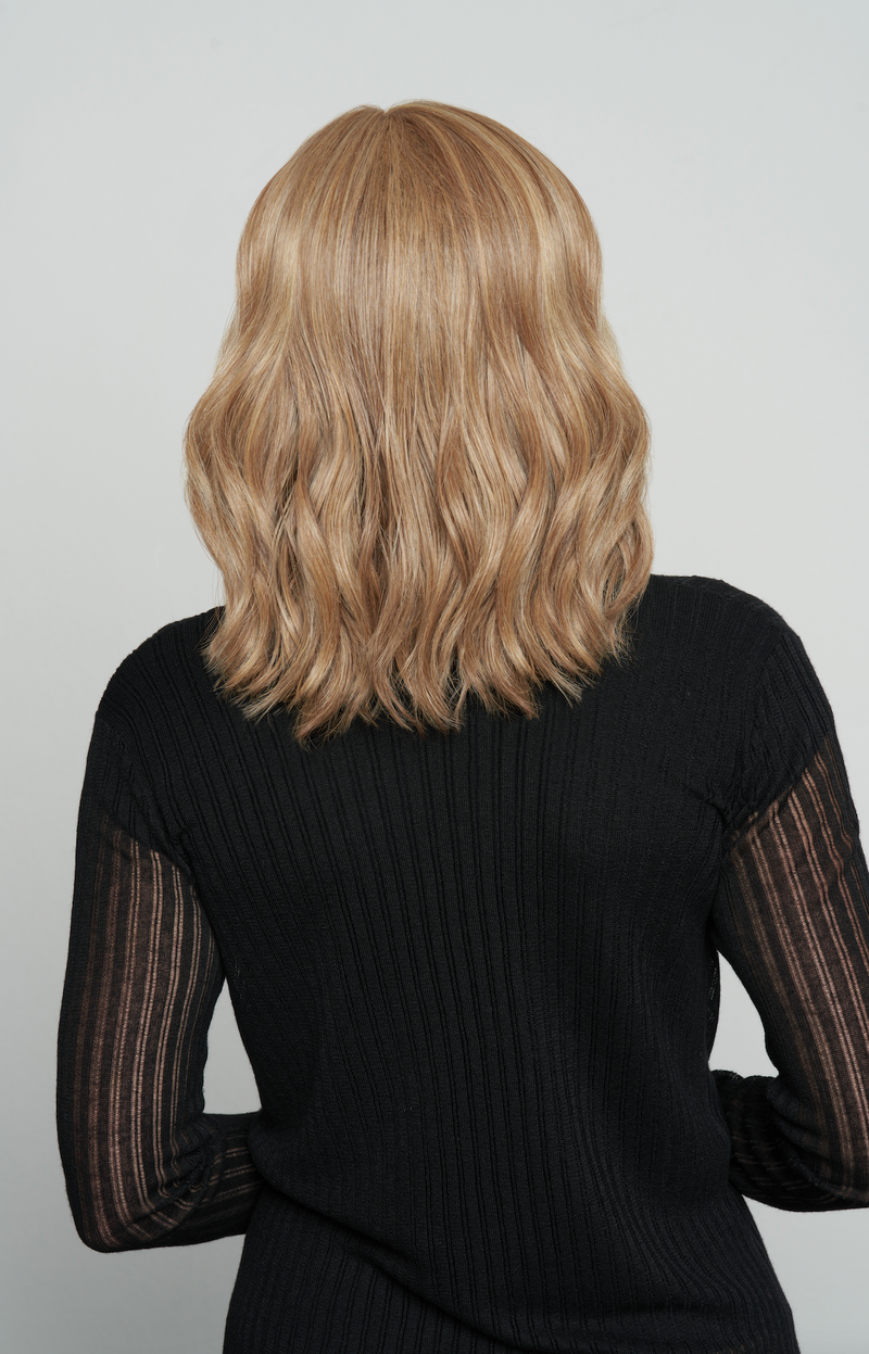 Wavy Day by Raquel Welch • Signature Collection - MiMo Wigs