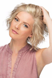 R14 /26H ••• Dark Blonde with Golden Blonde Highlights