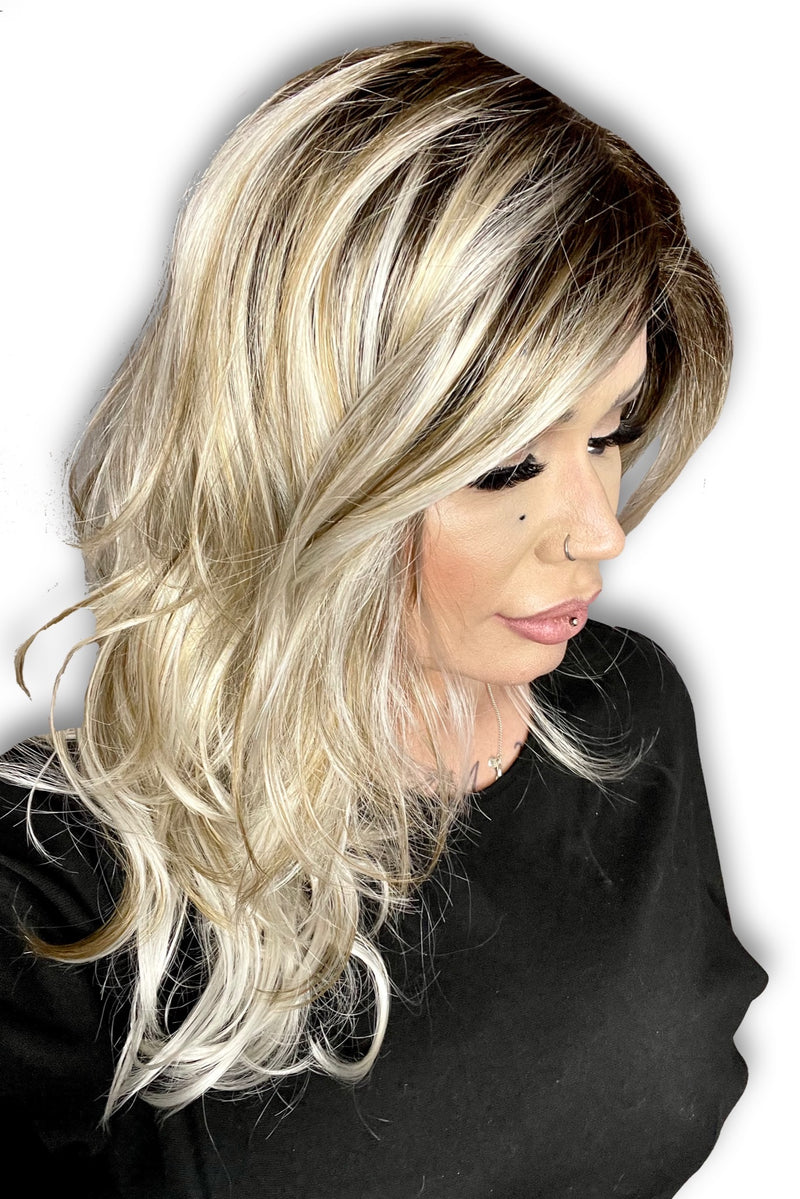 CHROME RT1B ••• Gray & White with 25% Medium Brown Blend & Off‐Black Roots